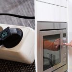 8 urządzeń elektrycznych, które zawsze należy odłączyć przed podróżą